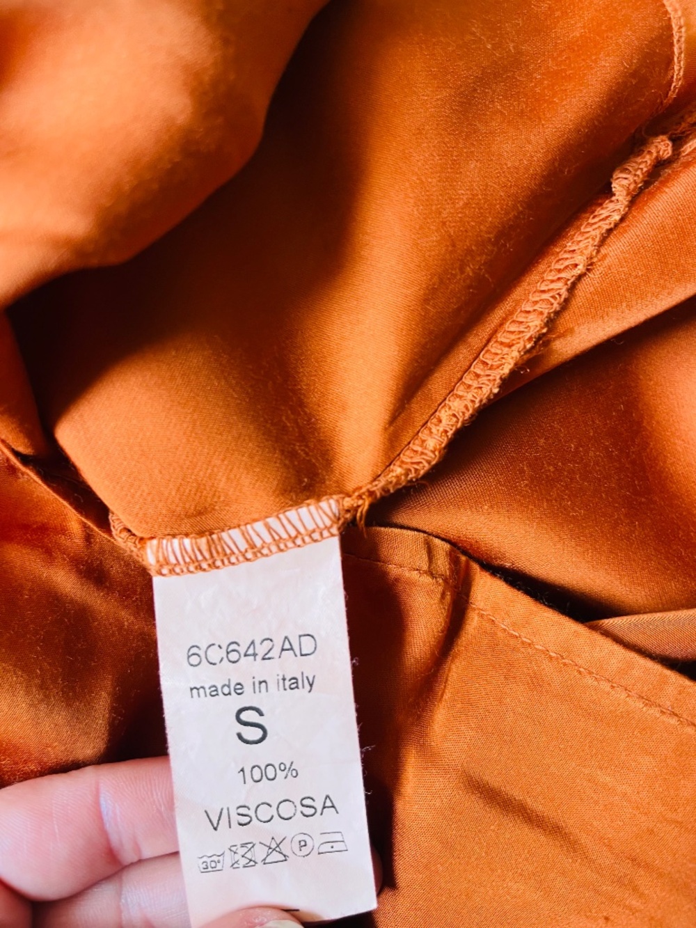 100% viscose top - Picture 3 of 3